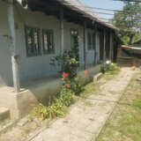 Satul Cornatel, comuna Urechesti, jud. Bacau, vand casa batraneasca
